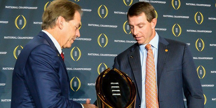 CFB Playoff to continue $2.5K stipend for family travel