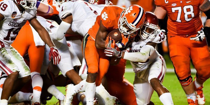 Bad Intentions: Gallman sits in no one's shadow