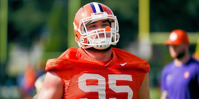 Clemson DT moving to offensive line