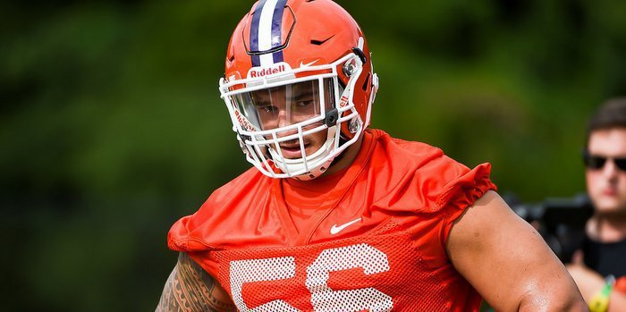 Clemson defensive tackle to transfer