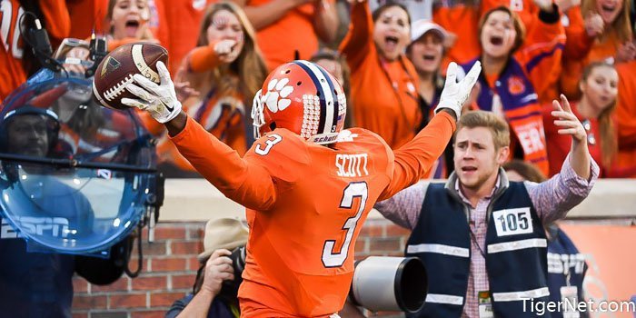 Clemson still in Top 4 of CFB Playoff Rankings