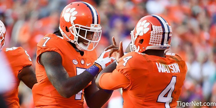 Clemson stays in Top 4 of CFB Playoff Rankings