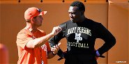 Four-star defensive end has Clemson in final five
