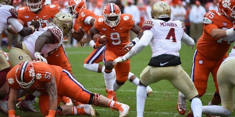 Clemson pulled away to a 31-14 win last season over Florida State and one Vegas sportsbook is calling for another double-digit spread.