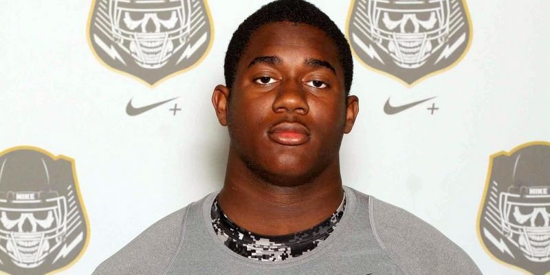 Five-star OL says Clemson offer is a 
