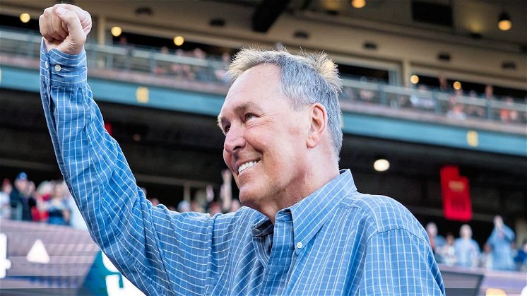 Twitter reacts to passing of Dwight Clark