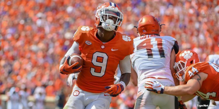 Syracuse schedules Clemson for their homecoming game