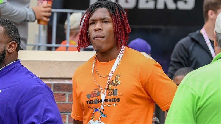 Quavaris Crouch: 5 star details why he loves Clemson, why Dabo is a major factor