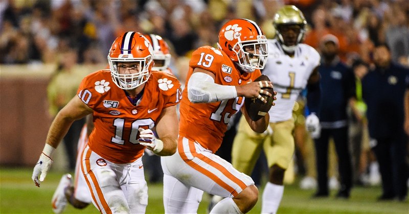 Clemson S Tanner Muse sidelined with injury vs. UNC
