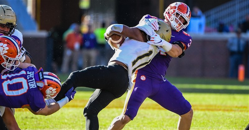 Accentuate the positive: Clemson defense making history
