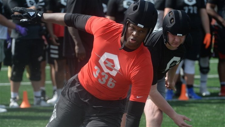 5-star DE target sets final two for May decision