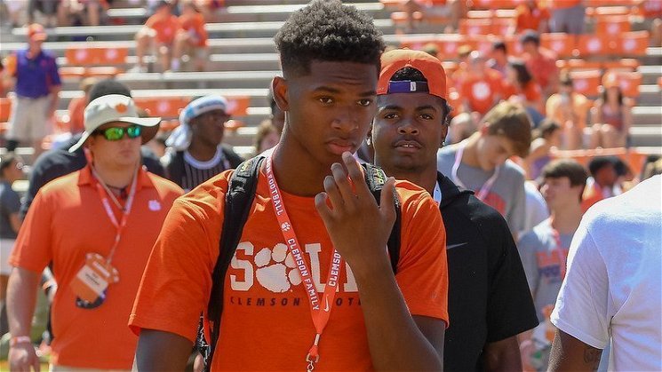 Clemson coaches targeting EJ Williams, former teammate of Justyn Ross