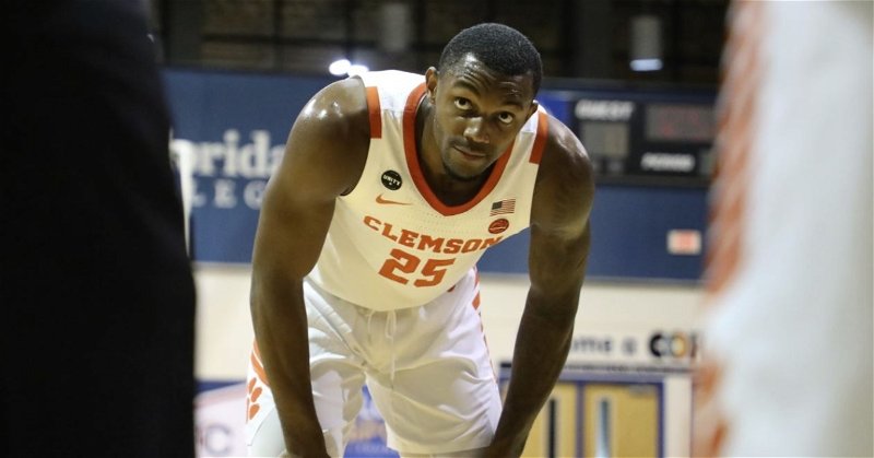 Simms looks to guide Clemson to a 4-0 start. (ACC photo)