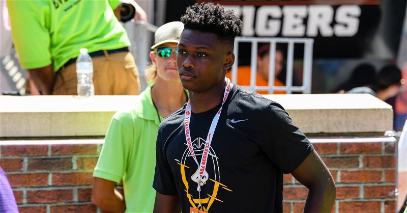 Top in-state South Carolina receiver breaks down his recruiting