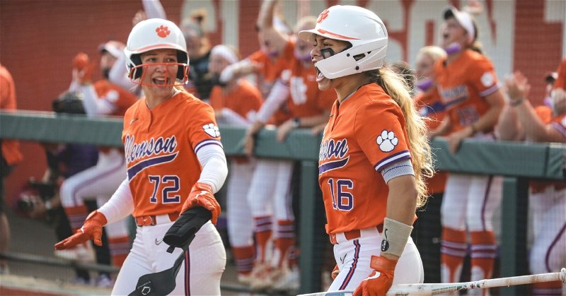 Clemson extended its winning streak to 15 games. (ACC photo)