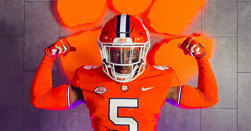 Talented Florida slot receiver says Clemson is a top school for him