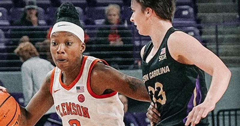 Clemson wins fifth straight in victory over Catamounts