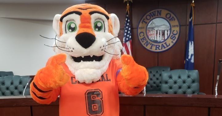 Nuk Hopkins donated funds for Central's new mascot 'Claws'