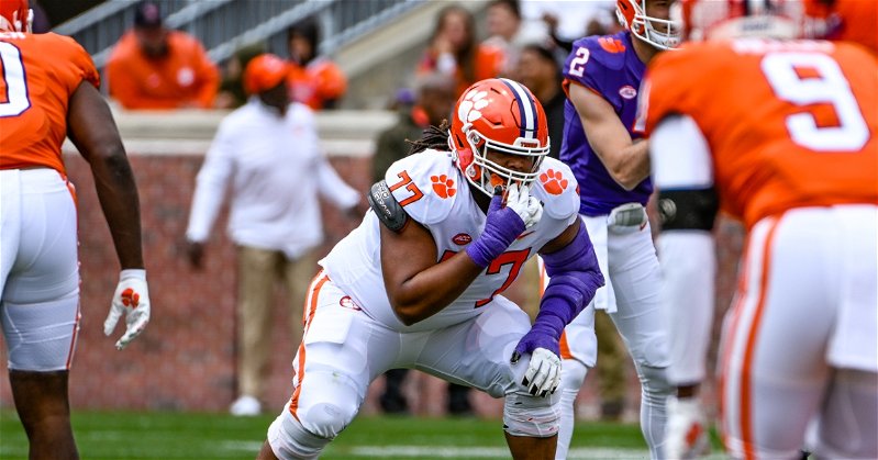 Clemson great Jeff Bostic wants Tiger O-line play with more leverage, wider splits