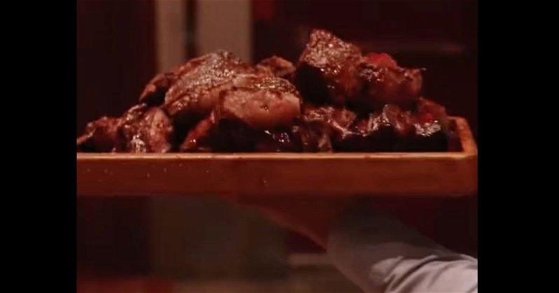 WATCH: Clemson eats 430 pounds of meat at restaurant