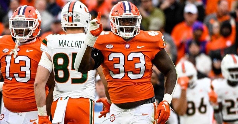 Clemson held Miami to 10 points in last year's blowout win for the Tigers.