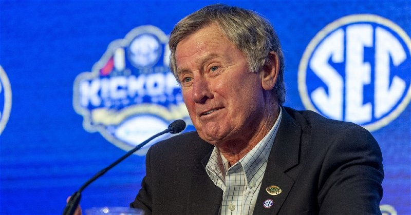 Spurrier has seen a lot of games involving Clemson (Vasha Hunt - USA Today Sports)
