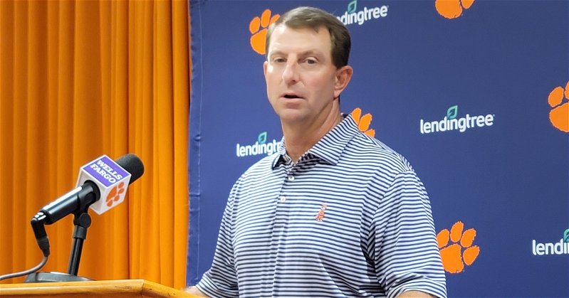 Swinney calls out his defense, wants someone to show some 'frickin' pride'