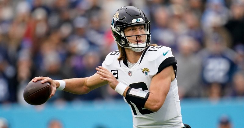Trevor Lawrence became the first Jaguar to throw for 300+ yards, 3+ TDs and rush for a TD in a game. (Photo: Andrew Nelles / USATODAY)