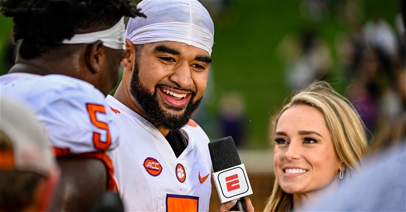 Dabo Swinney says there were 'a lot of people' who wanted DJ Uiagalelei to fail