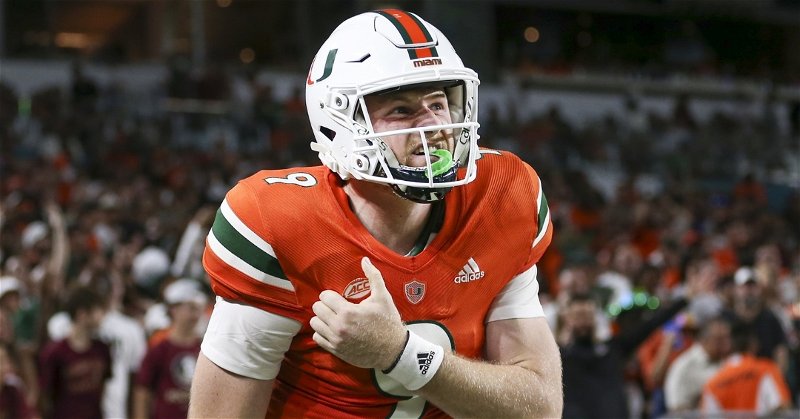 Report: Miami's Tyler Van Dyke dealing with a leg injury