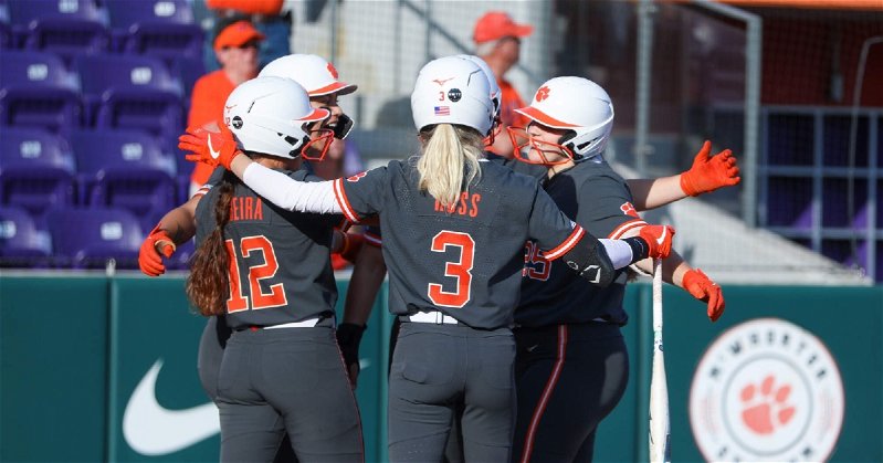 The Clemson offense finished with 11 hits on the evening. (Photo courtesy of Abbie Skeen, Clemson Athletics)