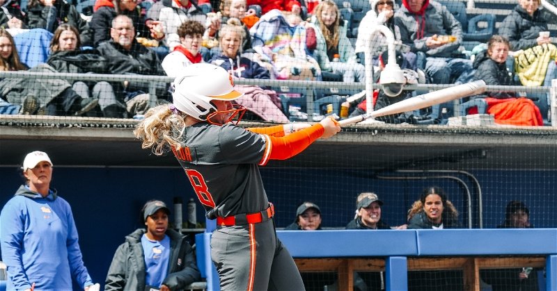 The Tigers notched a run-rule win for a second game on the weekend to take a ninth-straight win. (Clemson softball Twitter photo)