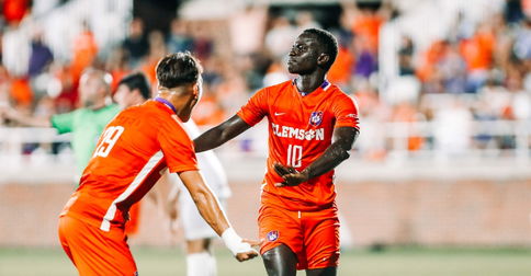 Sylla's late winner guides No. 1 Tigers past No. 13 Indiana