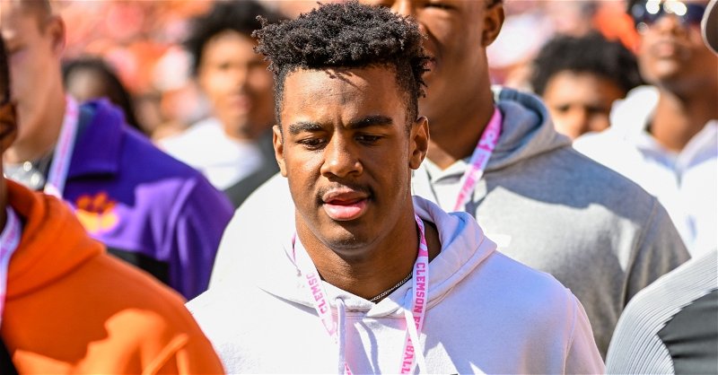 Khalil Barnes switched sides in the ACC with his commitment to Clemson and picked the Tigers over Notre Dame with his finalists.