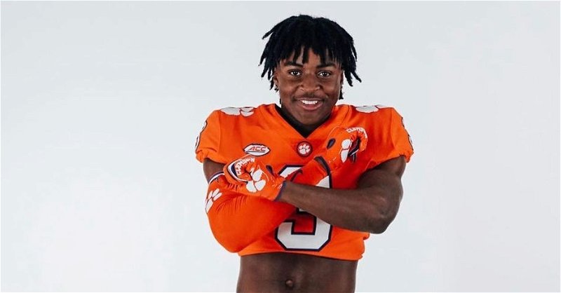 Robert Billings is a 4-star safety addition to Clemson's 2023 class.