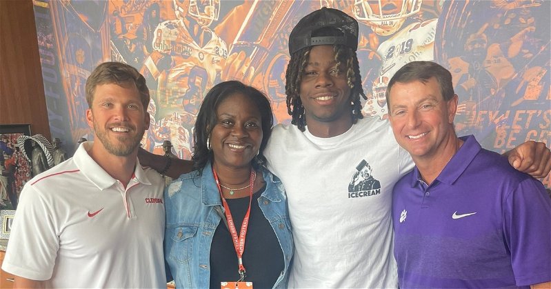 Top Florida WR James Madison II and his mother love Clemson visit
