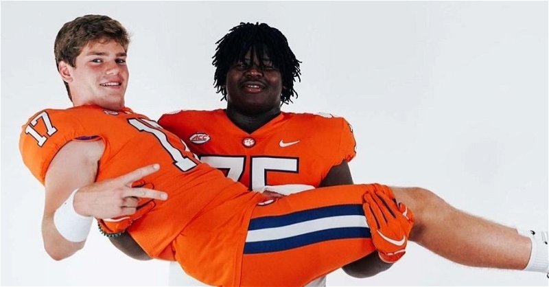 Zechariah Owens is ready to protect the QB of the Clemson future, Christopher Vizzina.