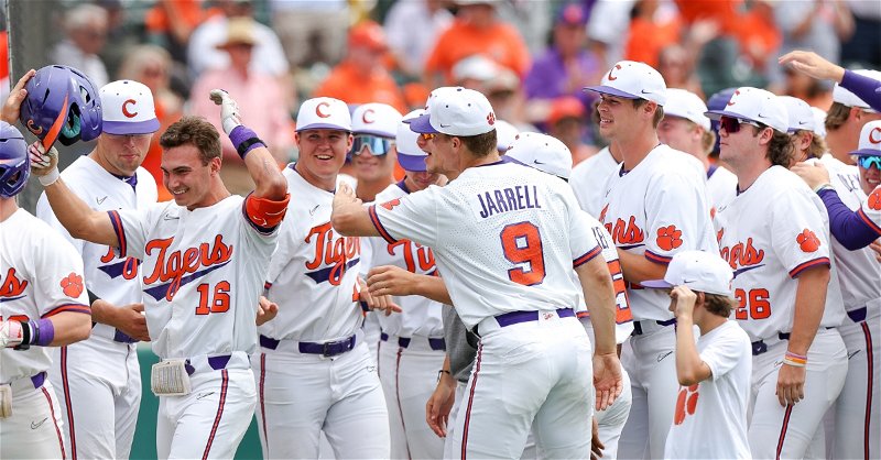 Clemson continued a move up the polls going into a final week of the regular season, jumping nine spots to No. 7 with D1Baseball.