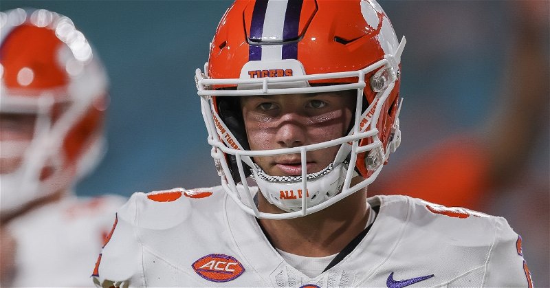 Clemson is favored in three of the five early lines from DraftKings.