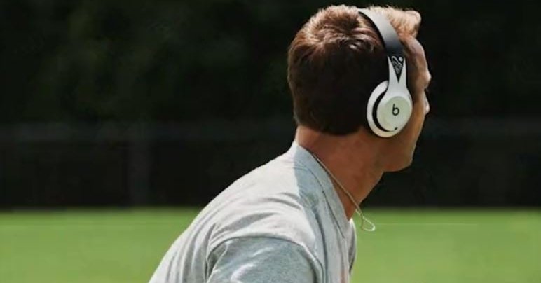 Cade Klubnik signs NIL endorsement deal with Beats by Dre
