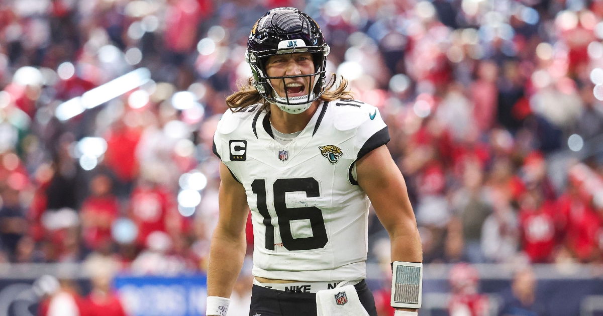Trevor Lawrence sets team record in another big win for Jaguars