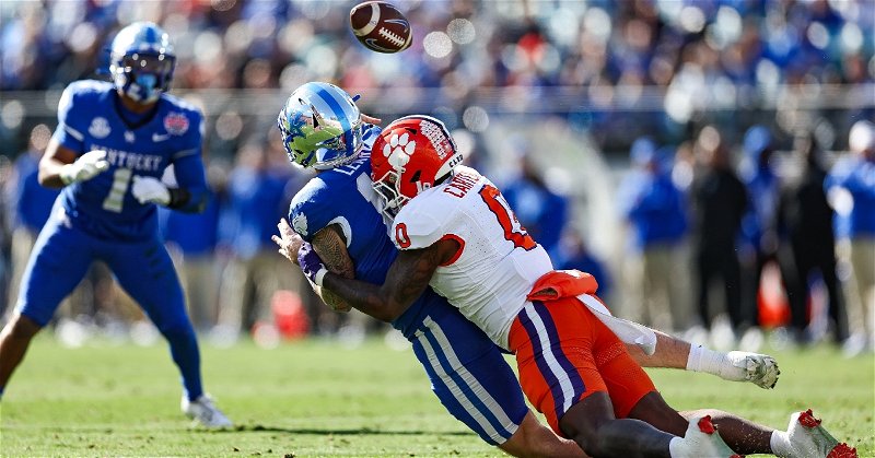 Clemson topped Kentucky with a 28-point fourth quarter. 