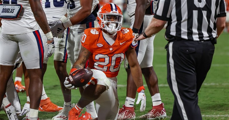 Report: Former Clemson running back Dominique Thomas commits to SEC school