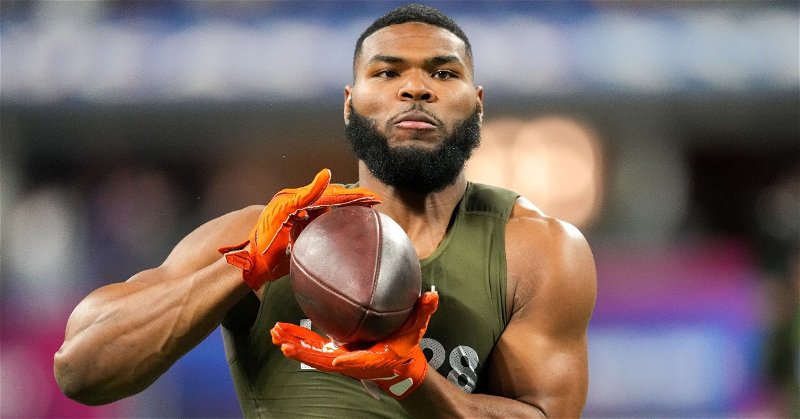Trenton Simpson showed off his skills in Thursday's NFL combine showcase. (Photo: Kirby Lee / USATODAY)