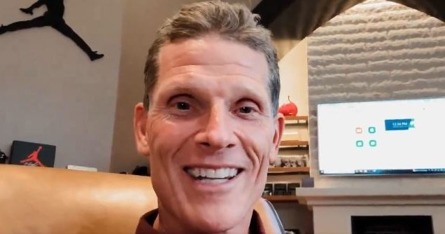 WATCH: Venables, Stallings, Lawrence, many others congratulate Swinney on Clemson all-time record