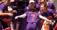 No. 6 Tigers shut out Pitt to clinch series