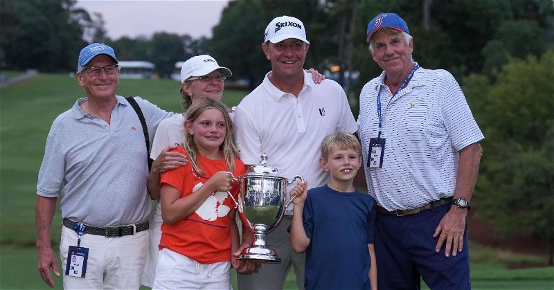 It was a special day for Lucas Glover and his family after Glover won the Wyndham Championship in Greensboro to earn a FedEx Cup spot.  (Photo: David Yeazall / USATODAY)