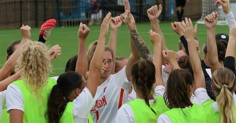 Clemson women's soccer gave up four unanswered goals after taking a two-goal lead (Allen Hodges photo).