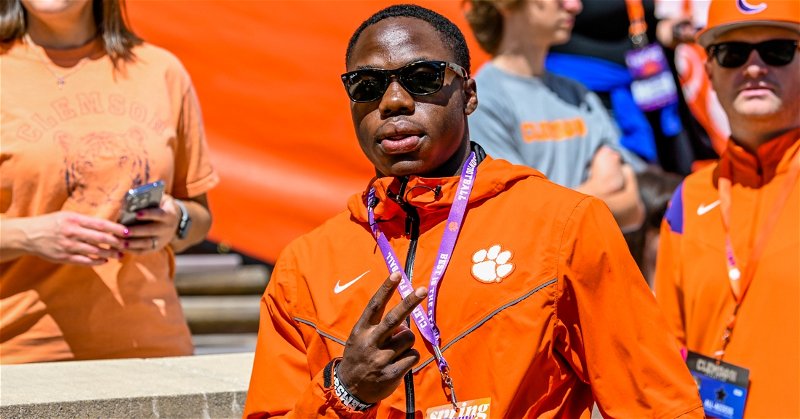 Four-star Clemson RB commit David Eziomume playing the part of Georgia recruiter