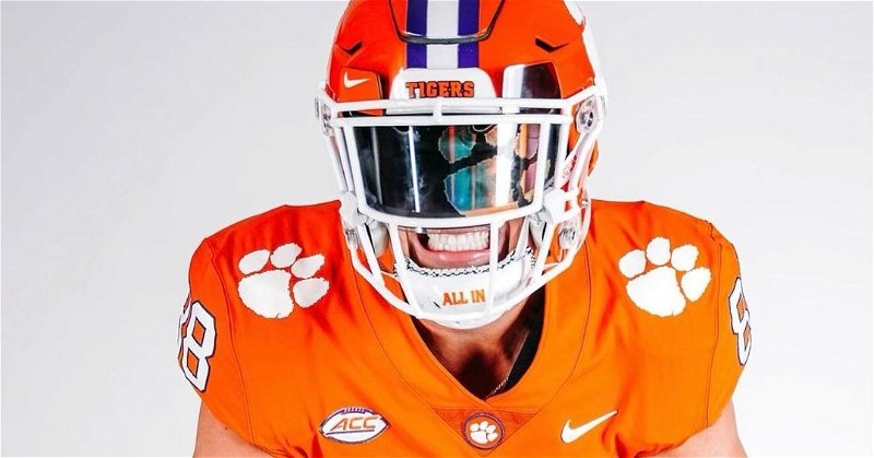 Swinney looking for continued success at tight end position with Christian Bentancur